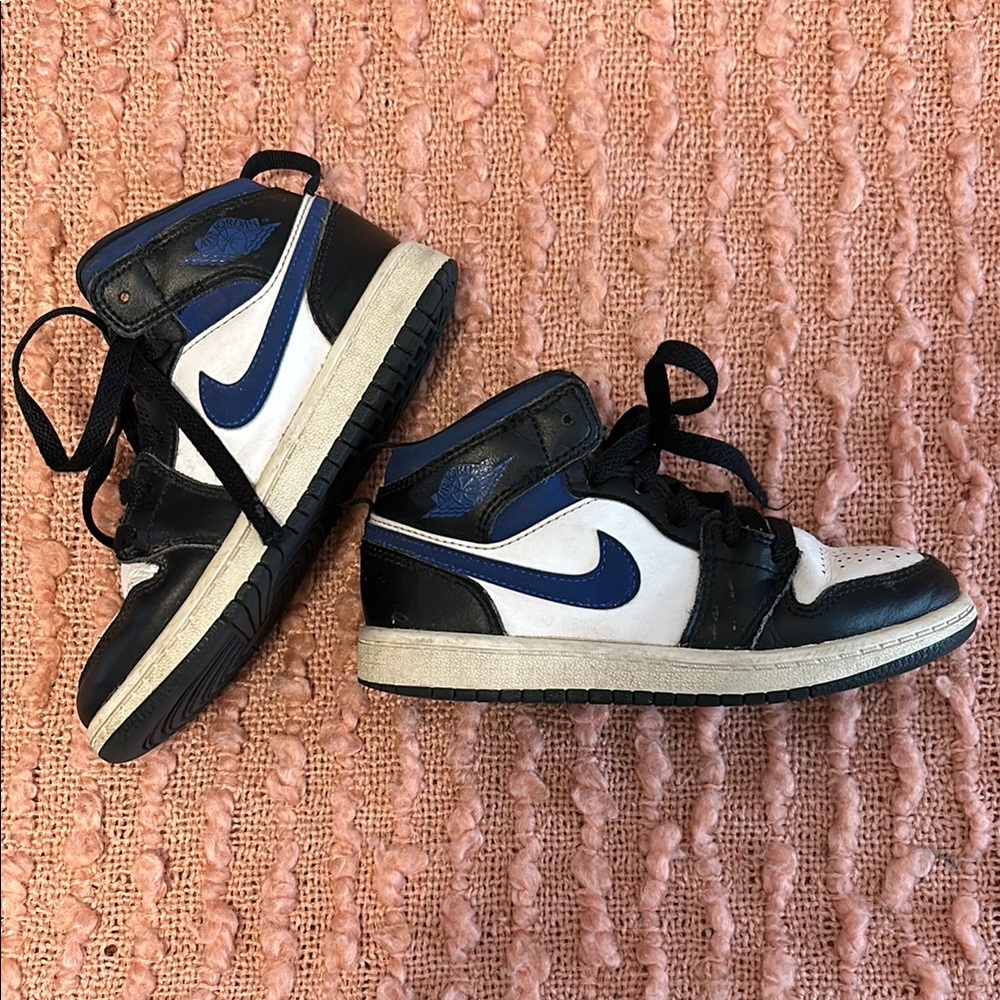 Nike High-Top Sneakers - Black and White